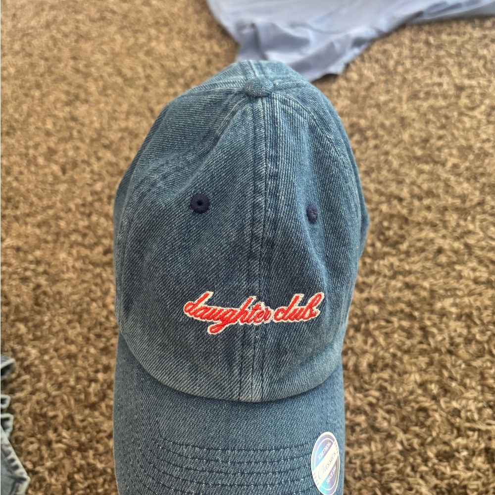 DAUGHTER CLUB HATS - Picture 3 of 6